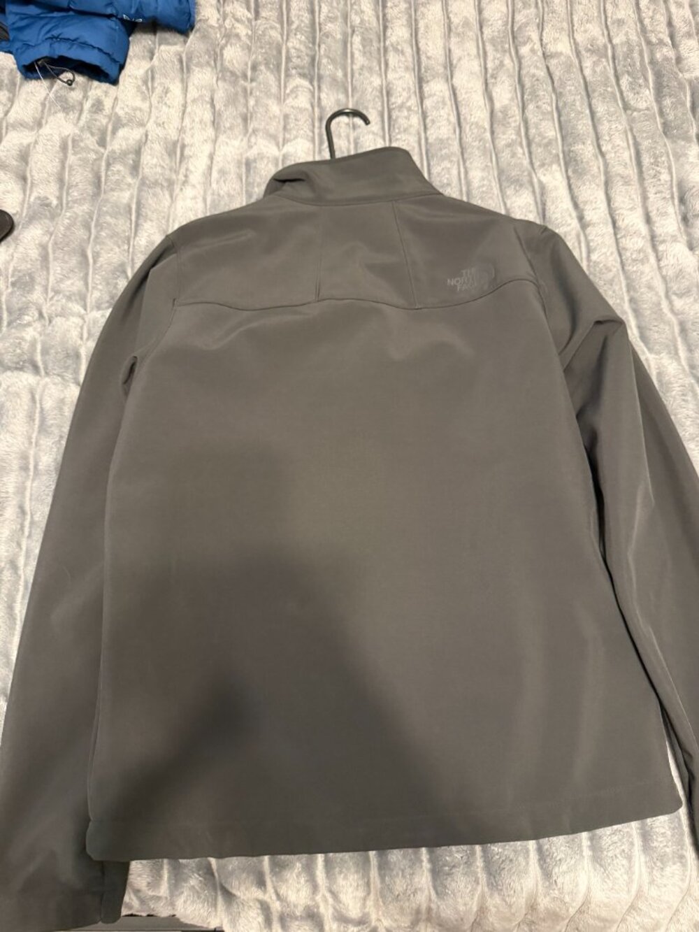 North Face outer jacket shell - Picture 2 of 2